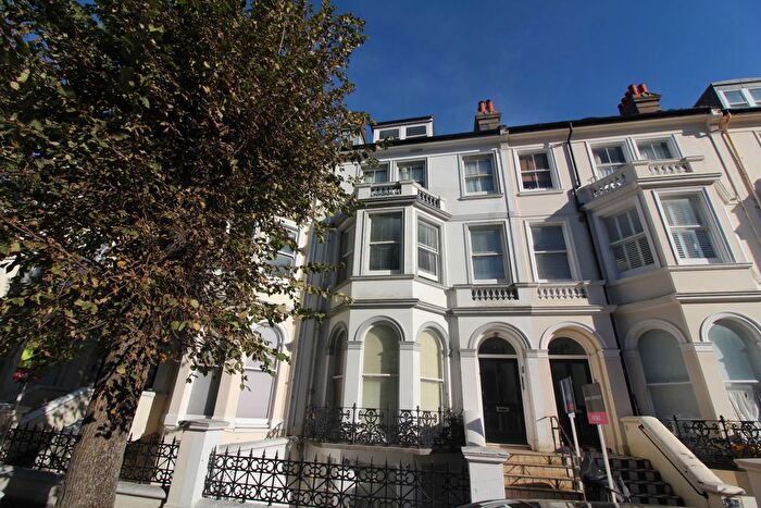 1 Bedroom Flat For Sale In St. Aubyns, Hove, BN3