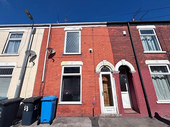 2 Bedroom Terraced House To Rent In Steynburg Street, Hull, HU9