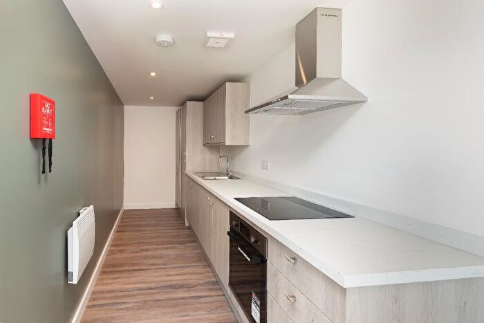 1 Bedroom Flat To Rent In Paintworks, Bristol, BS4