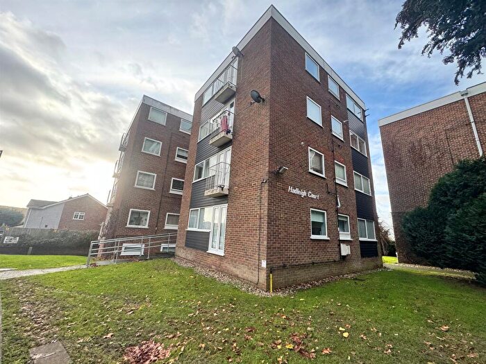 2 Bedroom Apartment For Sale In London Road, Brentwood, CM14