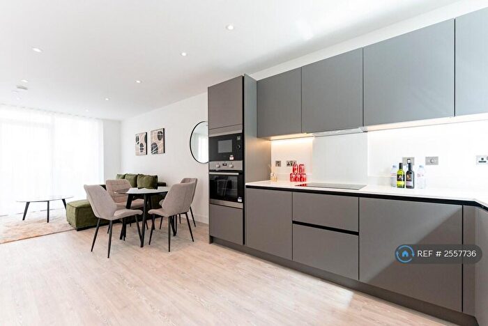 2 Bedroom Flat To Rent In Aston Terrace, Cambridge, CB3