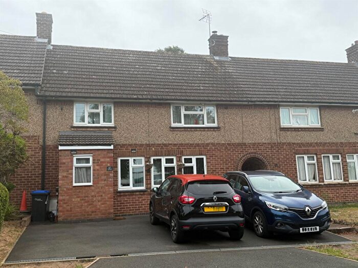 4 Bedroom Terraced House For Sale In Farmclose Road, Wootton, Northampton, NN4