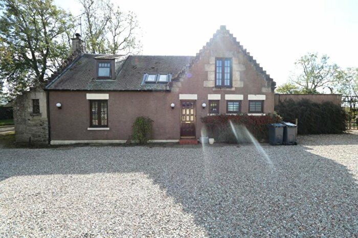 3 Bedroom Detached House To Rent In Bardowie, Milngavie, Glasgow, East Dunbartonshire, G62