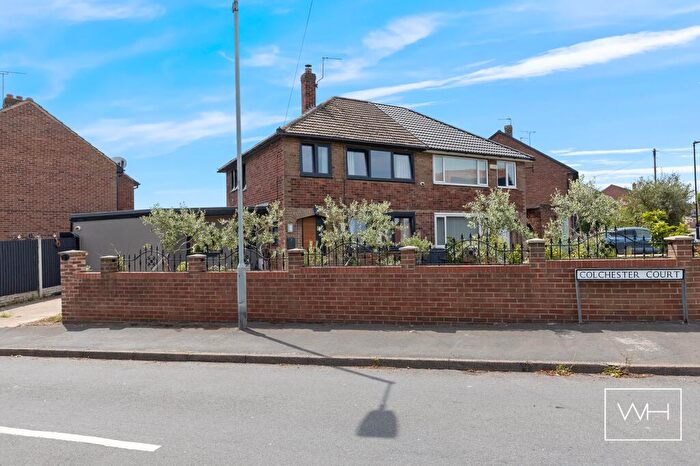 3 Bedroom Semi-Detached House For Sale In Colchester Court, Scawsby, Doncaster, DN5