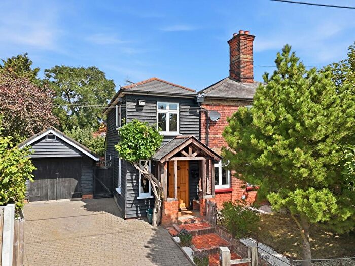 3 Bedroom Semi-Detached House For Sale In Maldon Road, Margaretting, CM4