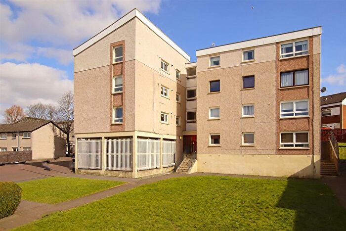 2 Bedroom Flat To Rent In Primrose Crescent, Motherwell, ML1