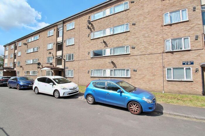 2 Bedroom Flat To Rent In Hampton Road East, Feltham, TW13