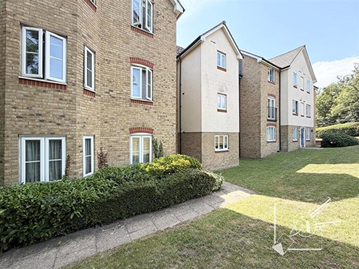 2 Bedroom Apartment To Rent In Covesfield, DA11