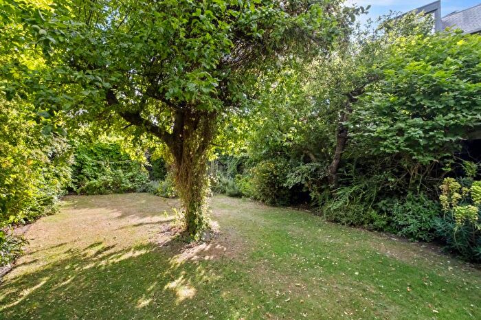 5 Bedroom Detached House For Sale In Nassau Road, Barnes, SW13