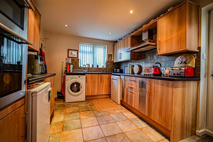 4 Bedroom Detached House For Sale In Bramfield Place, Hemel Hempstead, HP2