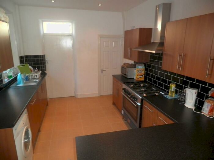 5 Bedroom Terraced House To Rent In Simonside Terrace, Heaton, NE6