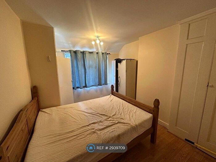 4 Bedroom Semi Detached House To Rent In Welbeck Road, Harrow, HA2