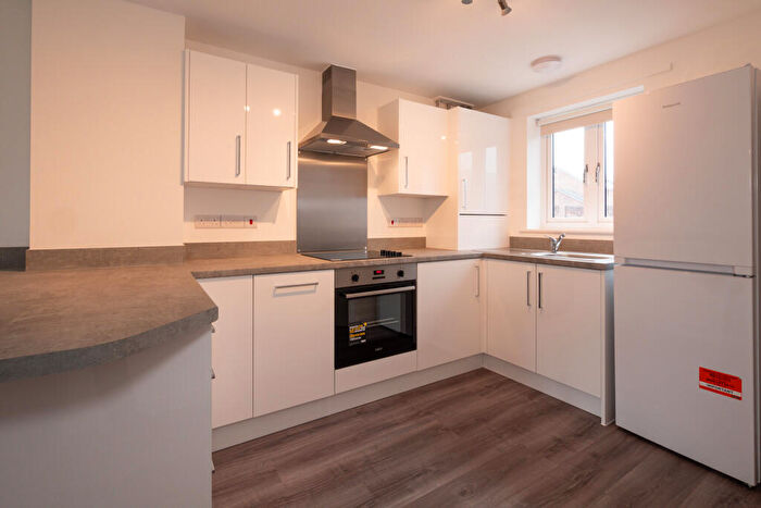 2 Bedroom House To Rent In Chestnut Way, Exeter, EX1