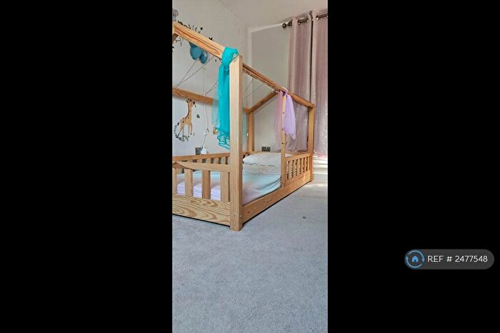 2 Bedroom Bungalow To Rent In Bittacy Rd, London, NW7
