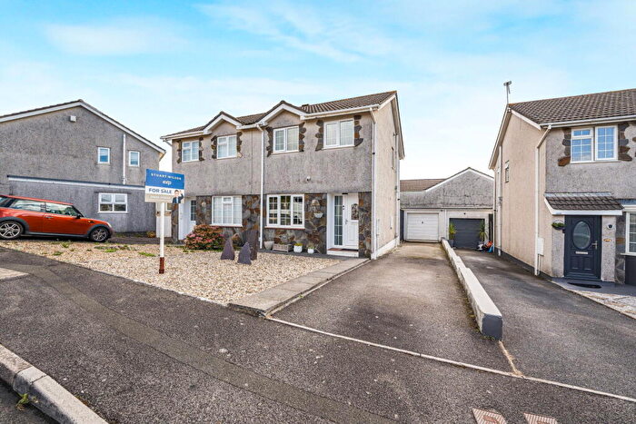 3 Bedroom Semi-Detached House For Sale In Ty Gwyn Drive, Brackla, Bridgend, CF31