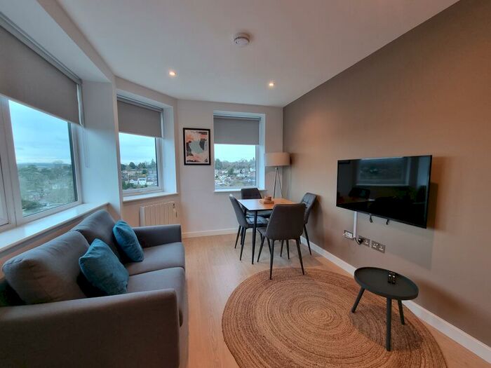 2 Bedroom Apartment To Rent In Marlowes, Hemel Hempstead, HP1