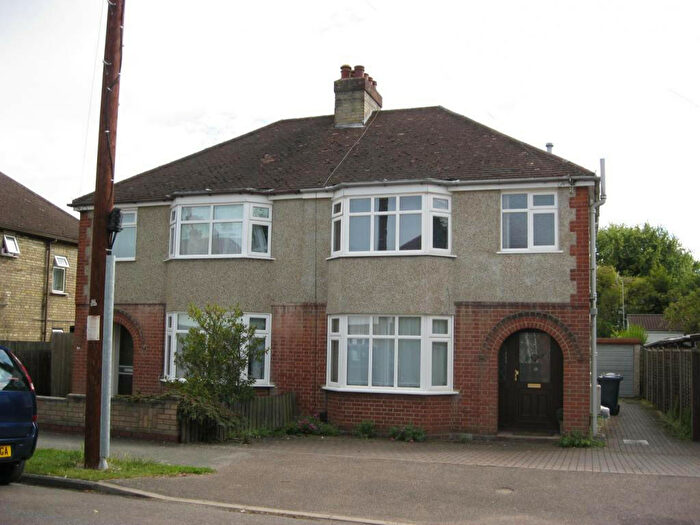 3 Bedroom Semi-Detached House To Rent In Perne Avenue, Cambridge, Cambridgeshire, CB1
