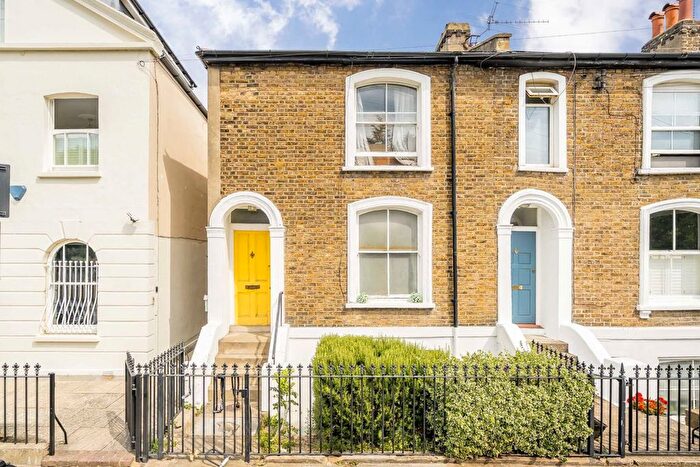 3 Bedroom Terraced House For Sale In St. Peters Road, Hammersmith, W6