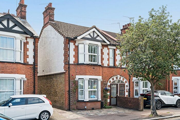 3 Bedroom Semi-Detached House For Sale In Bushey Mill Lane, Watford, WD24