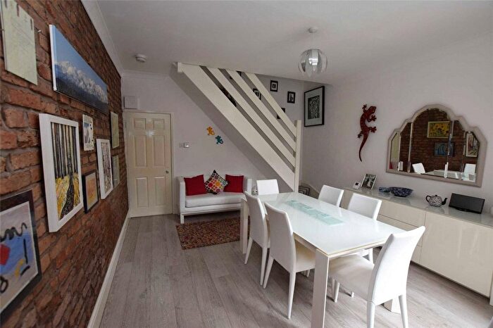 3 Bedroom Terraced House For Sale In Byrom Street, Altrincham, Greater Manchester, WA14
