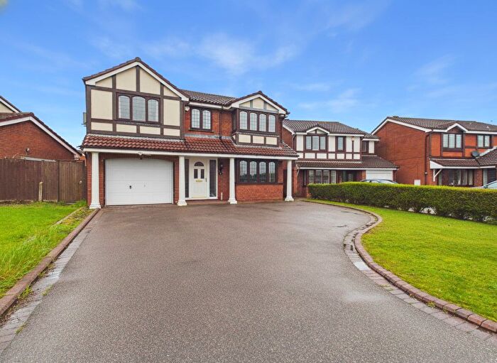 6 Bedroom Detached House For Sale In Tamar Road, Hockley, Tamworth, B77