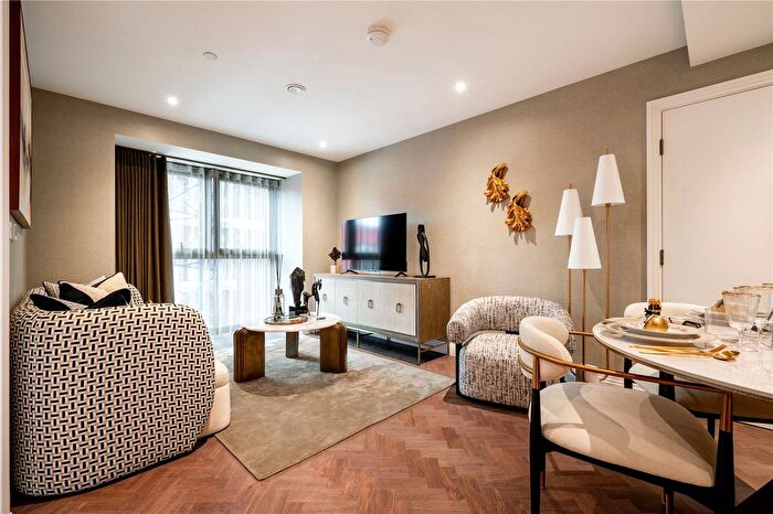 1 Bedroom Flat For Sale In Queens Cross, Royal Eden Docks, London, E16