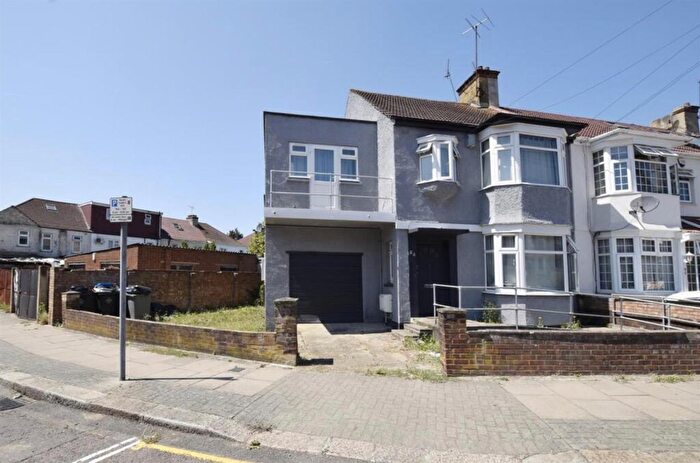4 Bedroom End Of Terrace House For Sale In Cecil Avenue, Wembley, HA9