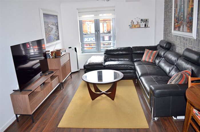 1 Bedroom Flat To Rent In Woodcote Road, Wallington, SM6