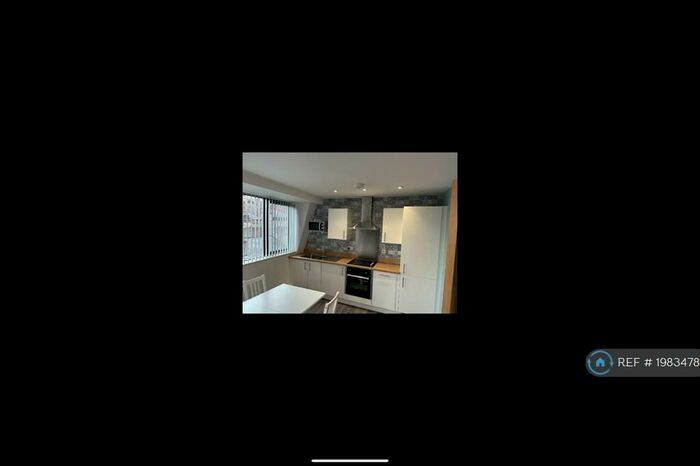 2 Bedroom Flat To Rent In Queens House, Sheffield, S1