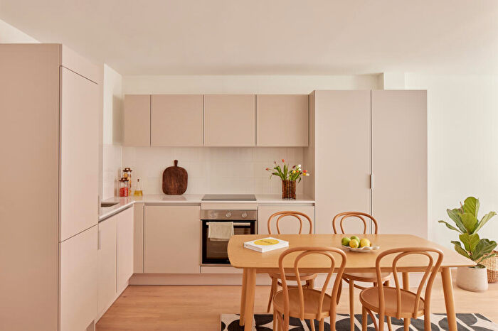 3 Bedroom Flat To Rent In The Ripple, Fyfe Lane, Bonnington, Edinburgh, City Of Edinburgh, EH6