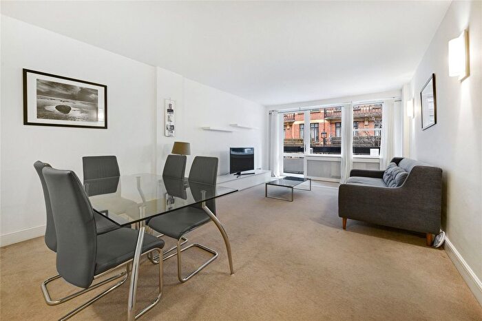 2 Bedroom Flat To Rent In Weymouth Street, Marylebone, London, W1W