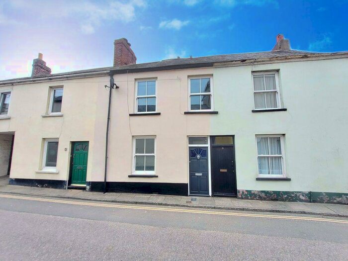 3 Bedroom Terraced House To Rent In Potacre Street, Devon, EX38