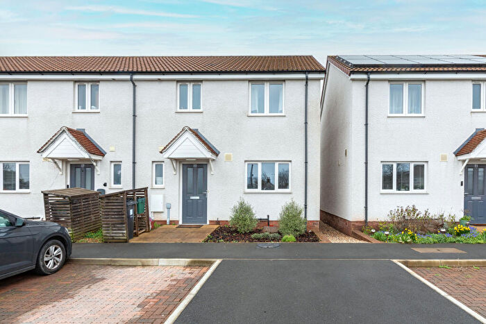 3 Bedroom End Of Terrace House For Sale In Severn Road, Hallen, BS10