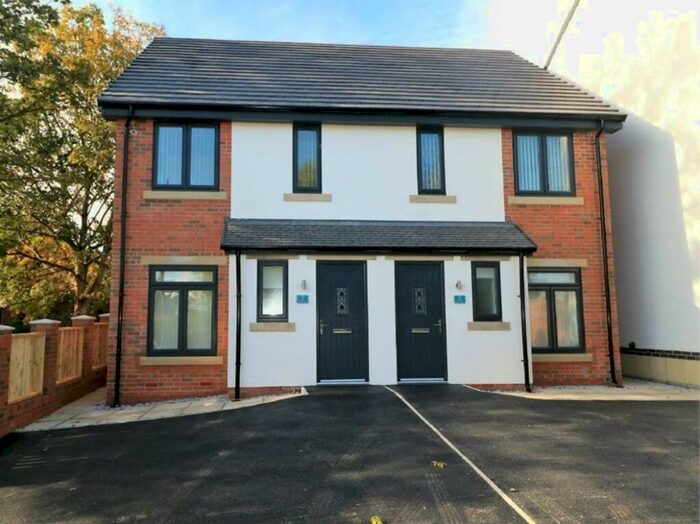 3 Bedroom Semi-Detached House To Rent In Harlington Road, Mexborough, S64