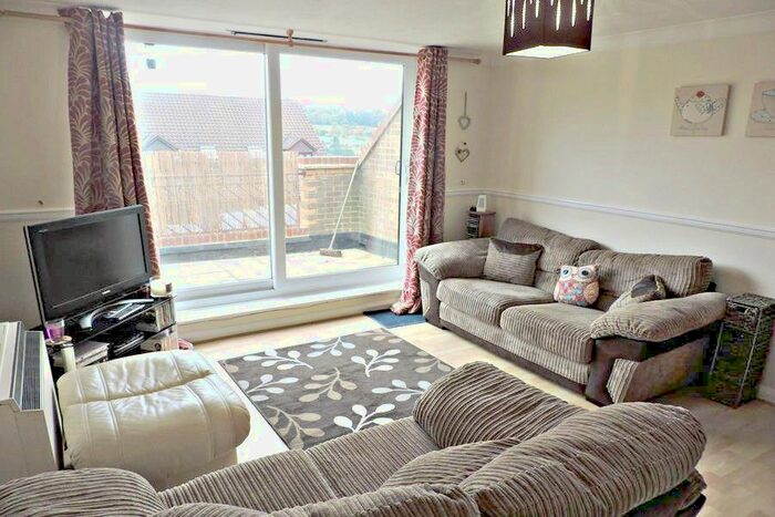 1 Bedroom Property To Rent In Garratts Way, High Wycombe, HP13