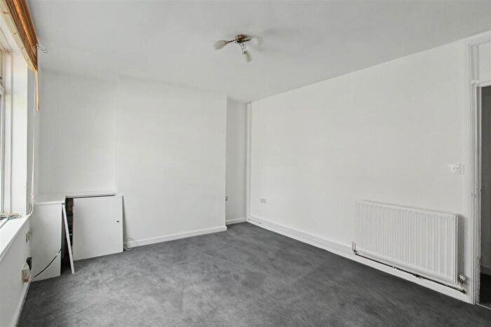2 Bedroom Terraced House To Rent In Chesil Avenue, Wollaton, Nottingham, NG8