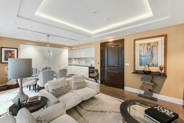 2 Bedroom Flat To Rent In Kensington High Street, London, W14