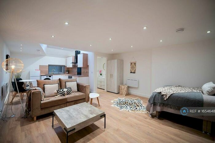 Studio To Rent In Greaves Street, Oldham, OL1