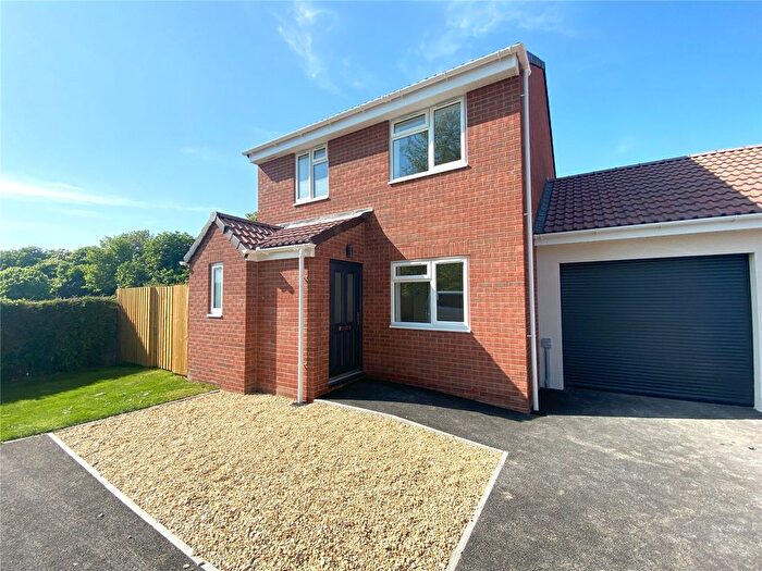 3 Bedroom Detached House To Rent In Mallard Way, Lake View, Bridgwater, TA6