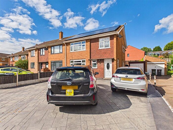 4 Bedroom Semi Detached House For Sale In Maidens Dale, Arnold, Nottingham, Nottinghamshire, NG5