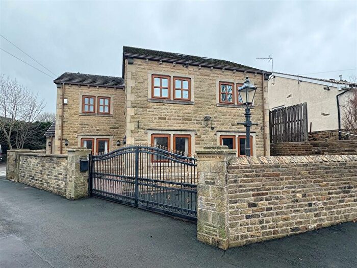 4 Bedroom Detached House For Sale In Reva Syke Road, Clayton, Bradford, BD14