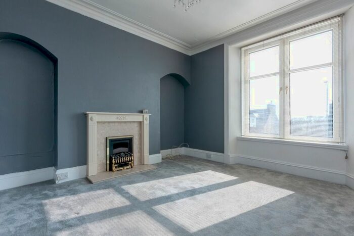 2 Bedroom Flat For Sale In North Deeside Road, Peterculter, Aberdeen, AB14