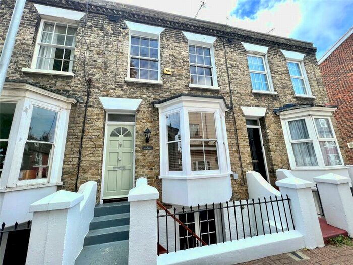 3 Bedroom Terraced House To Rent In High Street, St. Peters, Broadstairs, Kent, CT10