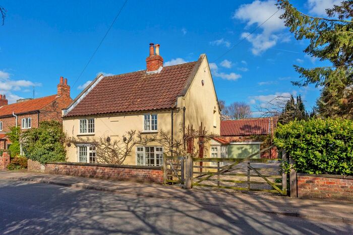 4 Bedroom Detached House For Sale In Church Street, Riccall, York, YO19