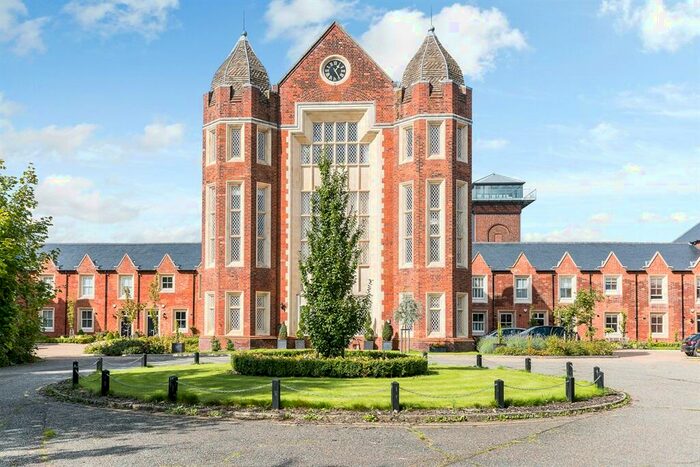 2 Bedroom Flat To Rent In Donthorn Court, Aylsham, Norwich, NR11