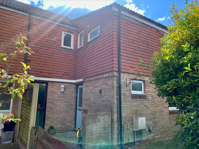 4 Bedroom End Of Terrace House To Rent In Birch Drive, Bournemouth, BH8