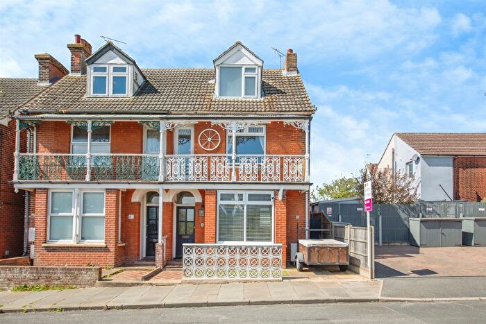 4 Bedroom Semi-Detached House For Sale In Beach Road, Harwich, CO12