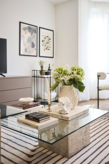 2 Bedroom Flat To Rent In Bayswater Road, London, W2