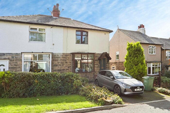 3 Bedroom Semi Detached House For Sale In Rufford Drive, Yeadon, Leeds, LS19