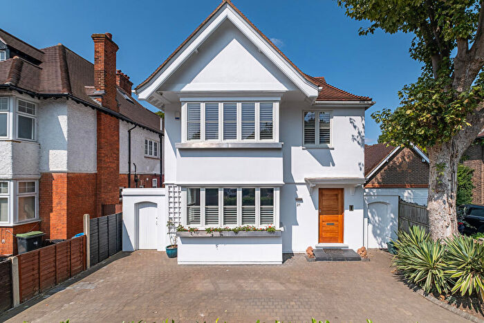5 Bedroom House For Sale In Walpole Road, Surbiton, KT6
